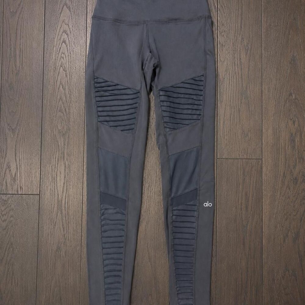 Alo-yoga Women's Grey Leggings